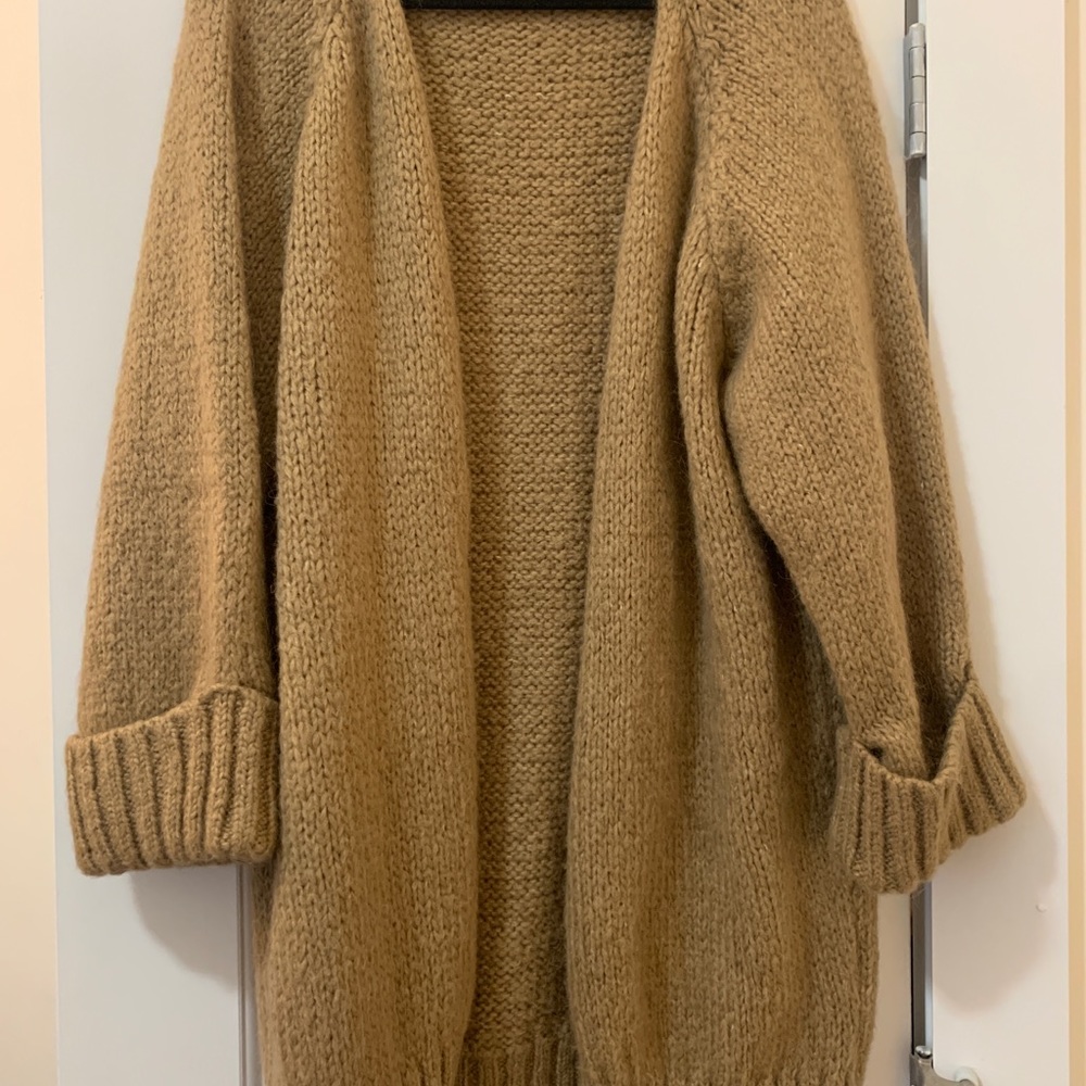 Zara Chunky Cognac Cardigan. Size s